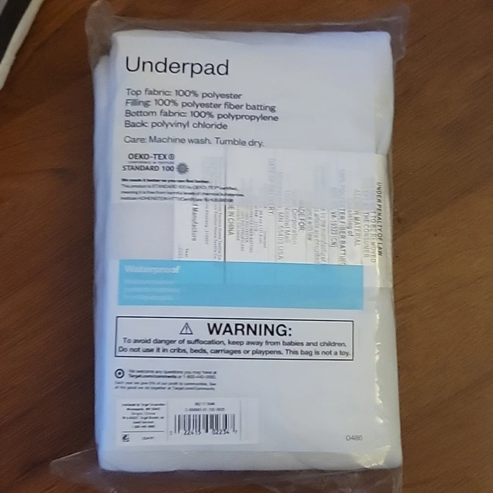 ROOM ESSENTIALS waterproof underpad mattress protector white 35